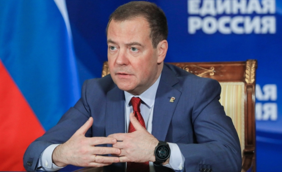 Медведев: Санкциите ще сплотят руското общество