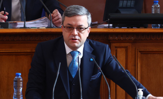 ГЕРБ-СДС искат оставка на правителството и предсрочни избори