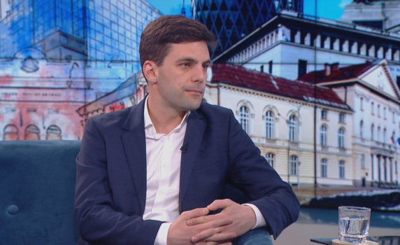 Никола Минчев: Изслушване на Зеленски в парламента не води автоматично до изслушване на Путин