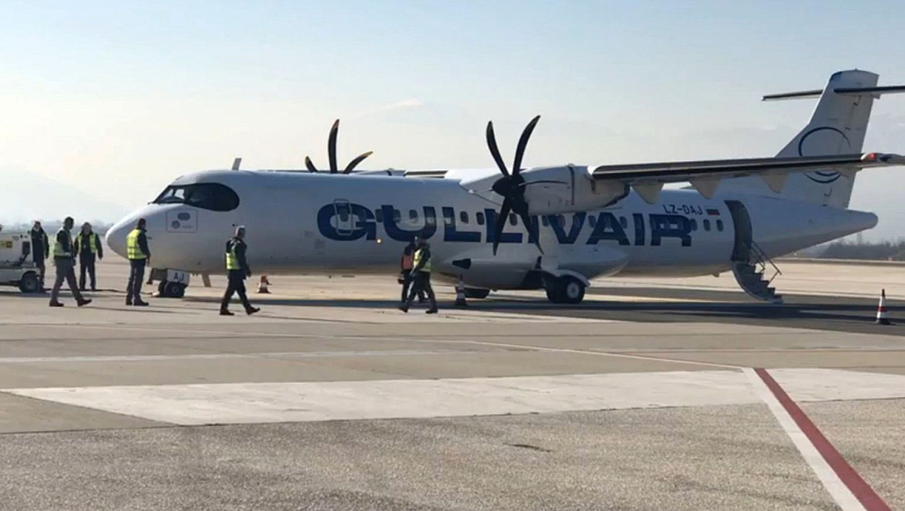 Само 22 пътници се възползваха от първия полет София-Скопие