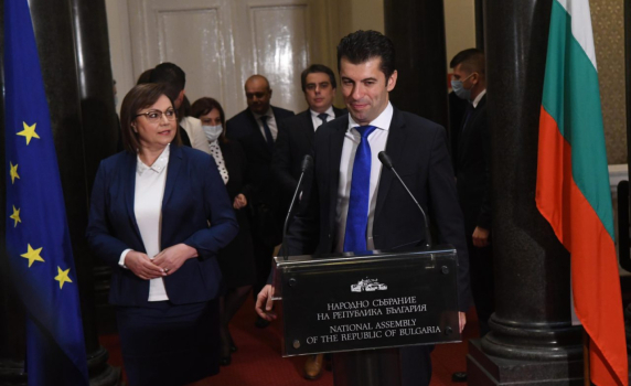 Петков свика тази вечер коалицията за Северна Македония