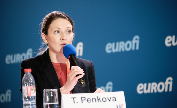 Цветелина Пенкова: Цифровото евро идва през 2023 година, а финансовият сектор иска да инвестира в зелени ядрени проекти