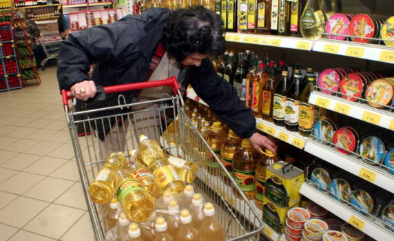 Европейски държави въведоха лимити за купуване на олио и брашно