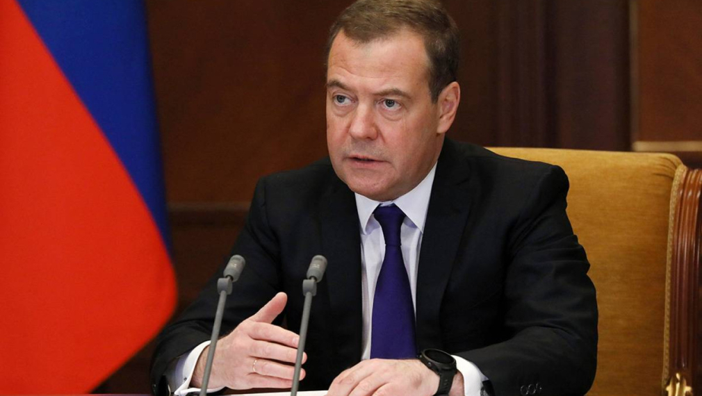 Медведев: Украйна е лакомо парче за Полша