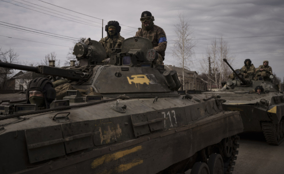 "Ню Йорк таймс": САЩ ще съдействат за предоставяне на съветски танкове на Украйна