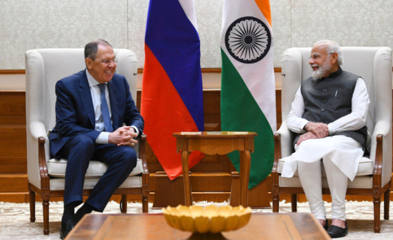 Индия постла червения килим за Русия