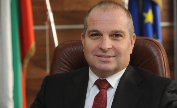 Гроздан Караджов: Парите за пътищата са заложник на избора за шеф на БНБ