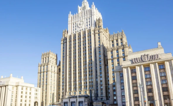 Русия гони двама български дипломати