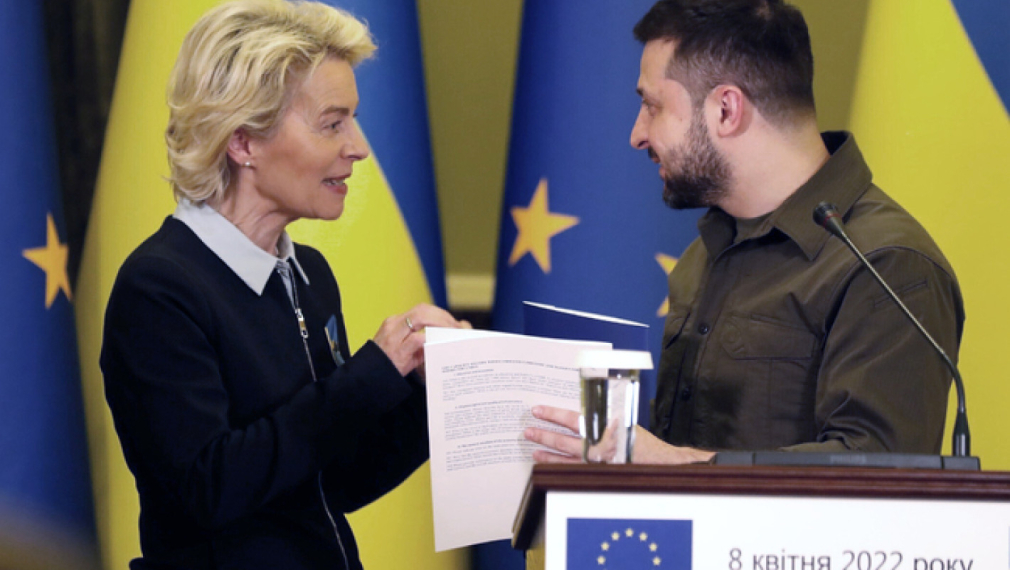 Фон дер Лайен връчи на Зеленски документ за започване на процедура за членство на Украйна в ЕС