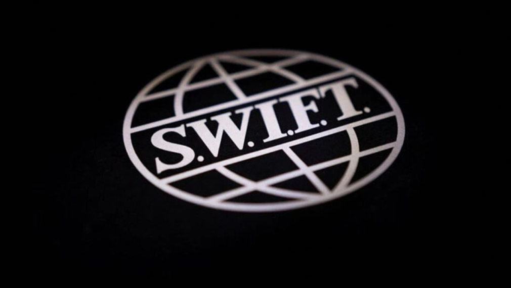 Санктпетербургският държавен университет разработва алтернатива на SWIFT