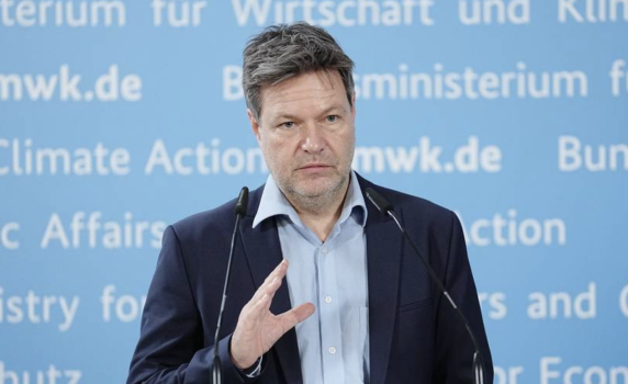 Берлин нарече "грешка" нежеланието на Зеленски да приеме германския президент