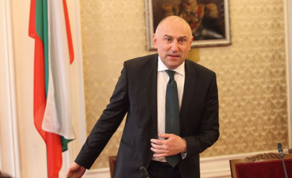 Народното събрание не избра Любомир Каримански за управител на БНБ