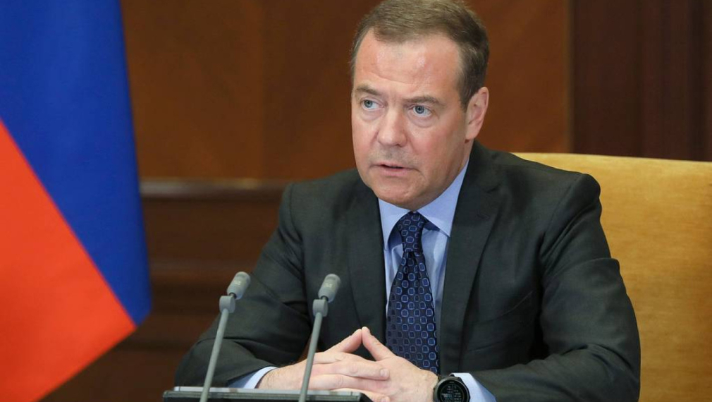 Медведев: Русия трябва да бъде готова за евентуална агресия от страна на НАТО