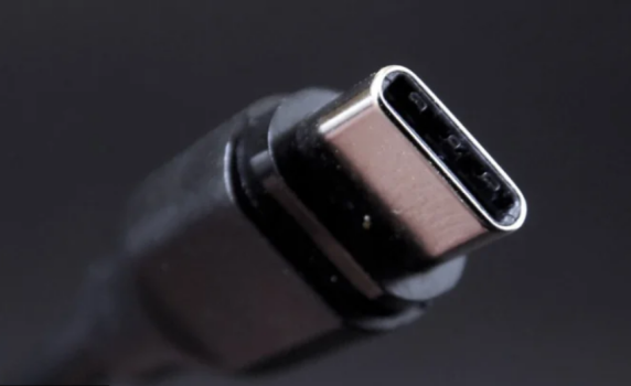 Европейската комисия одобри USB Type-C като универсален порт за зареждане