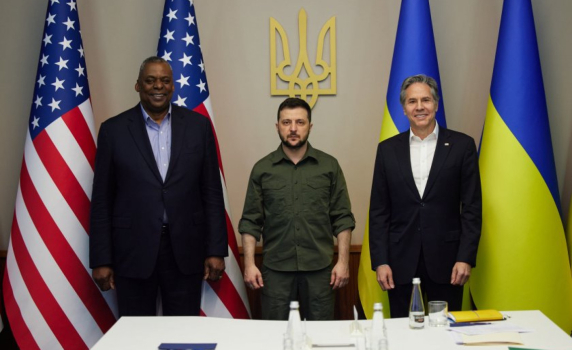 Американските дипломати се връщат в Украйна, САЩ изпращат нова военна помощ за стотици милиони