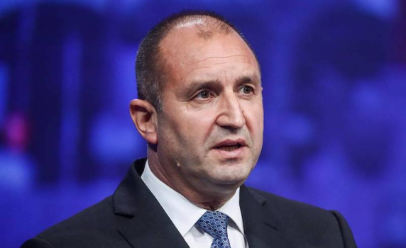 ТАСС: Българският президент се противопостави на предоставянето на военна помощ на Украйна