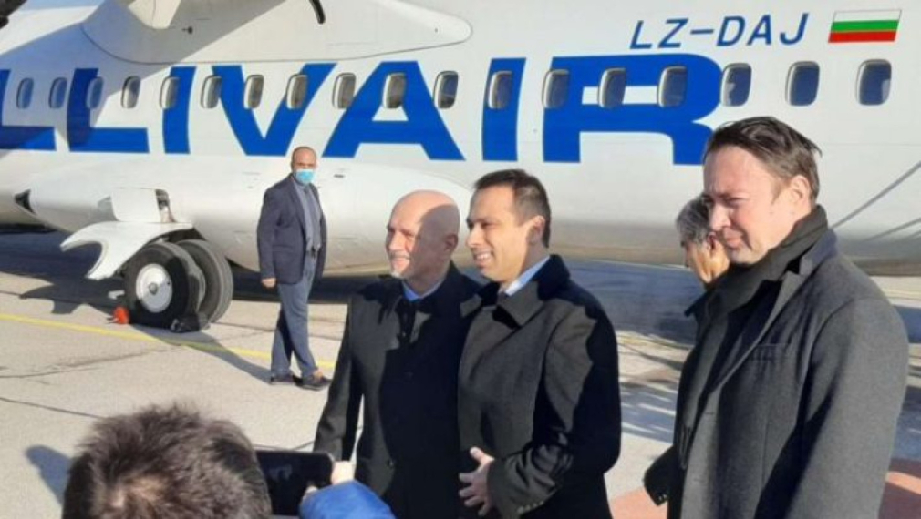 "Гъливеър" спира да продава билети за самолетната линия София-Скопие