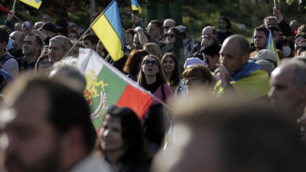 Европейско проучване: Българите изпитват най-слабо съчувствие към украинците и не са убедени, че Русия носи основна вина за войната