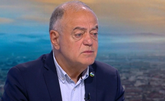Ген. Атанасов: Коалицията скърца, но не искаме да сваляме правителството