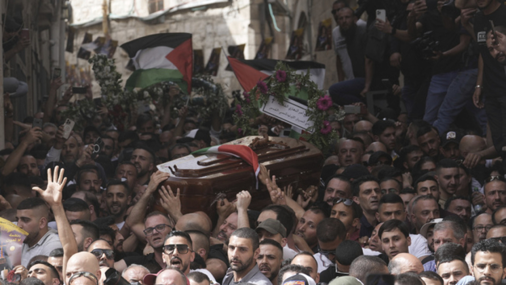 Погребаха в Ерусалим убитата журналистка от "Ал Джазира"