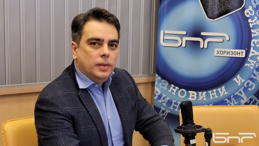Асен Василев: Газовата диверсификация е в наш интерес, а не да подаряваме кученца на Путин