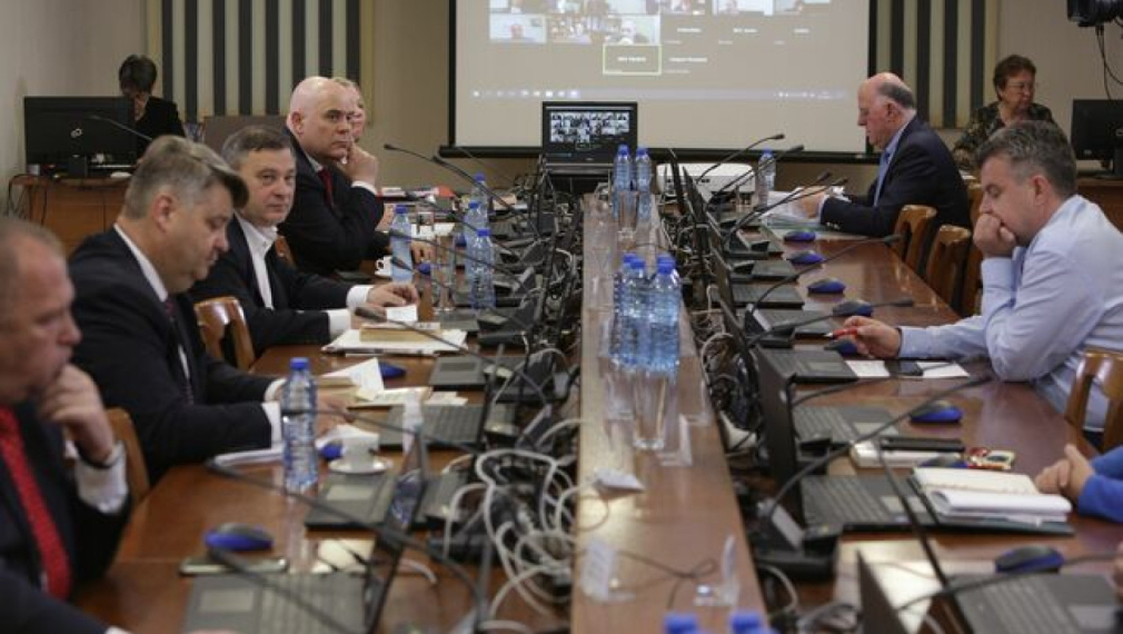 ВСС отложи разглеждането на предложенията за освобождаване на Гешев