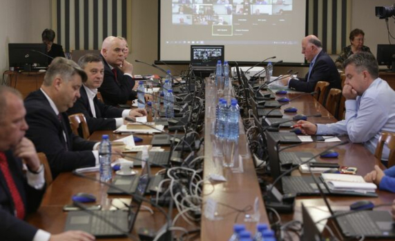 ВСС отложи разглеждането на предложенията за освобождаване на Гешев