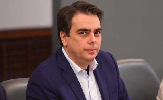 Асен Василев: Няма да вдигнем ветото над РС Македония