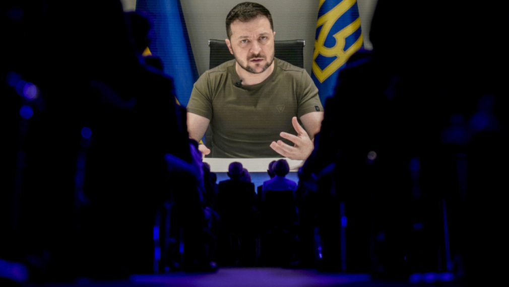 Зеленски: Украйна няма да се отказва от своя територия, за да спре войната