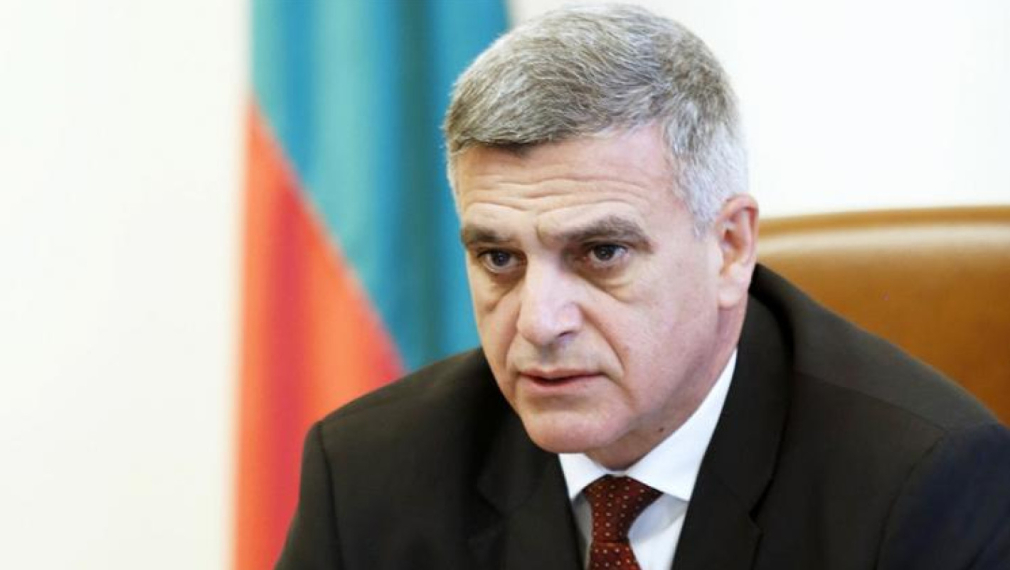 Стефан Янев: С приемане на еврото закриваме последният суверенитет на българската държава
