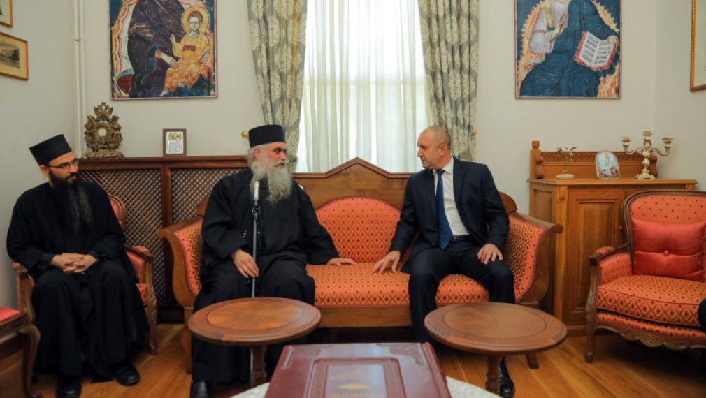 Президентът: Зографският манастир е пазител на православието, стълб на истината