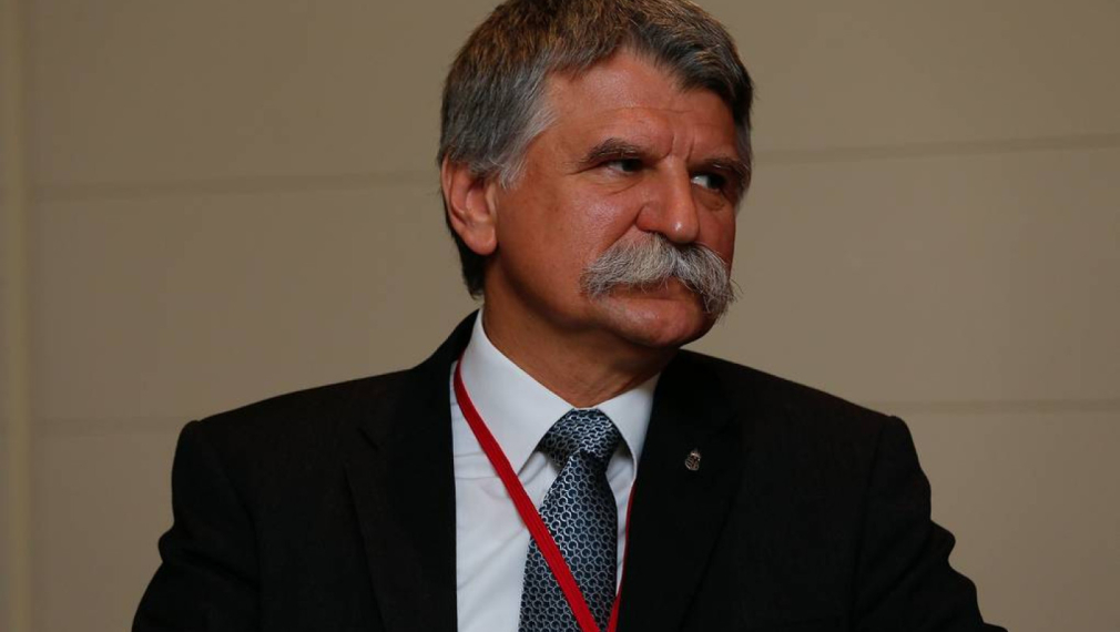 Шефът на унгарския парламент: Зеленски може би има психични проблеми. Киев: Хвърляте кал по Украйна
