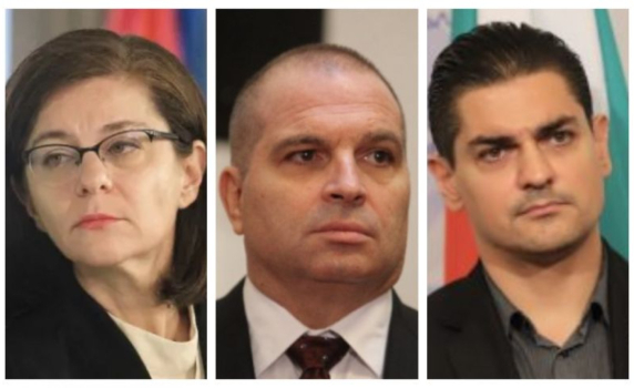 Министрите на ИТН напуснаха със скандал заседанието на МС
