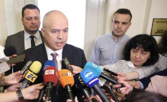 Свиленски: Няма напрежение в коалицията, бюджетът е внесен в парламента