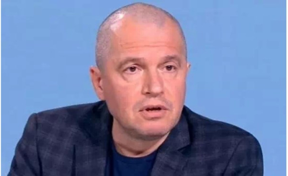Тошко Йорданов: Идва ти да се гръмнеш! Как допуснахме Кирил Петков да стане премиер