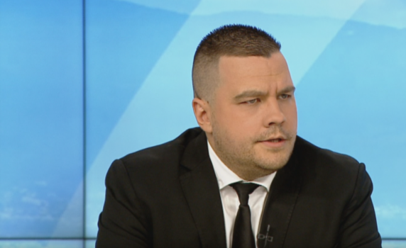 Станислав Балабанов: Премиерът каза "Трябва да направим така, че Макрон да победи" за ветото за РСМ