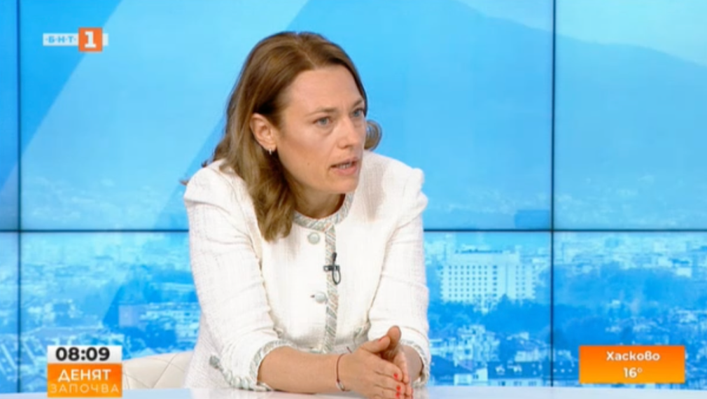 Ива Митева: На коалиционен съвет премиерът каза, че Макрон ще бъде гарант на споразумение между България и РСМ