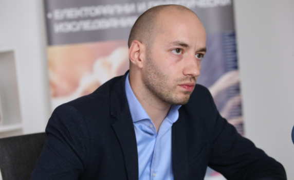 Димитър Ганев: Агонията сега започва. Петков е премиер само формално