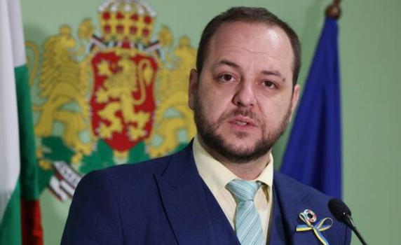 Сандов: Бащата на Кирил Петков е изразил гражданска позиция за АМ "Струма", няма шуробаджанащина