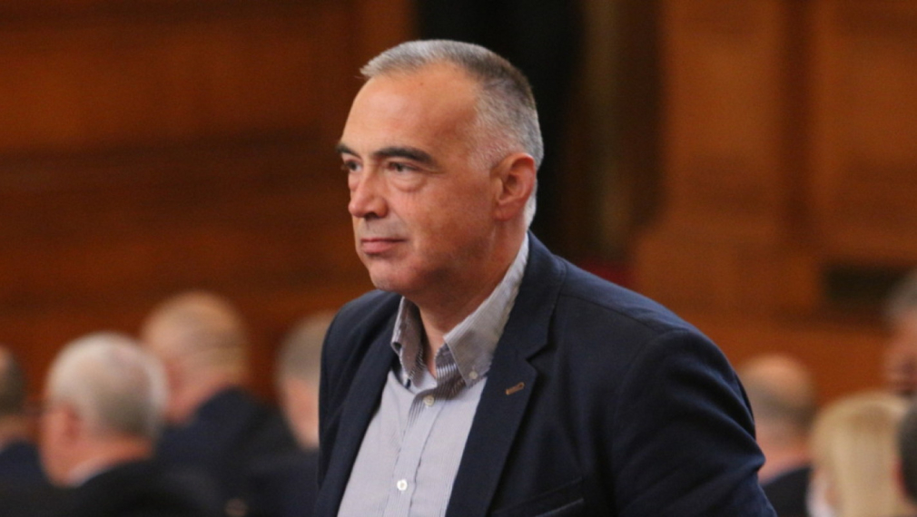 Кутев: Манипулация е, че падането на това правителство е национална катастрофа