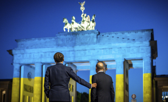 Берлин отказа да потвърди дали Шолц ще замине за Киев в четвъртък
