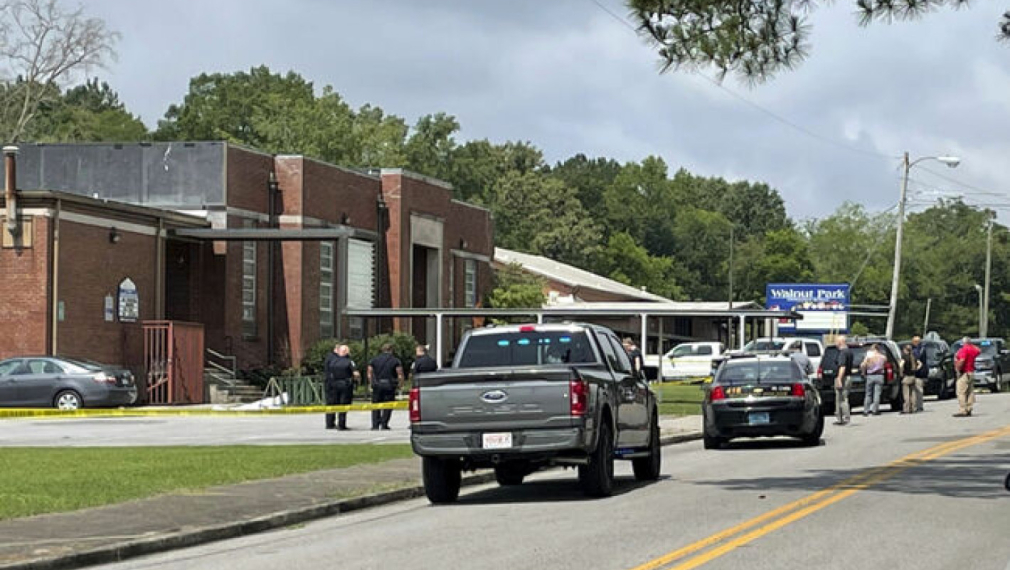 Един убит и двама ранени при стрелба в църква в Алабама