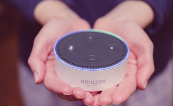 Amazon показа как Alexa може да... имитира гласа на починал роднина