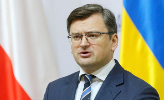 Украинският външен министър не изключи границите "до 24 февруари" да бъдат обсъждани с Русия