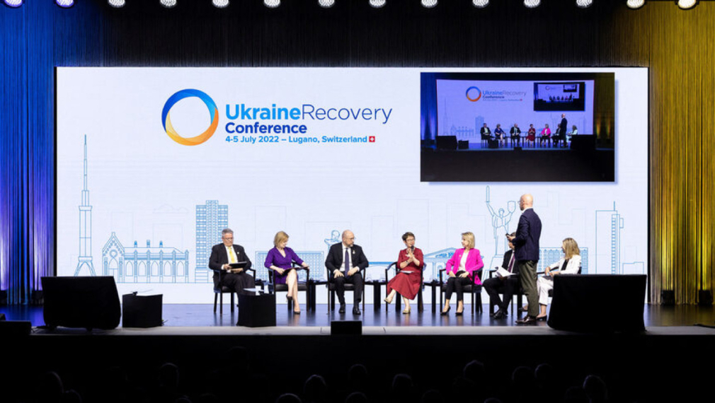 Украйна призова за $750 млрд. помощ за възстановяване от войната