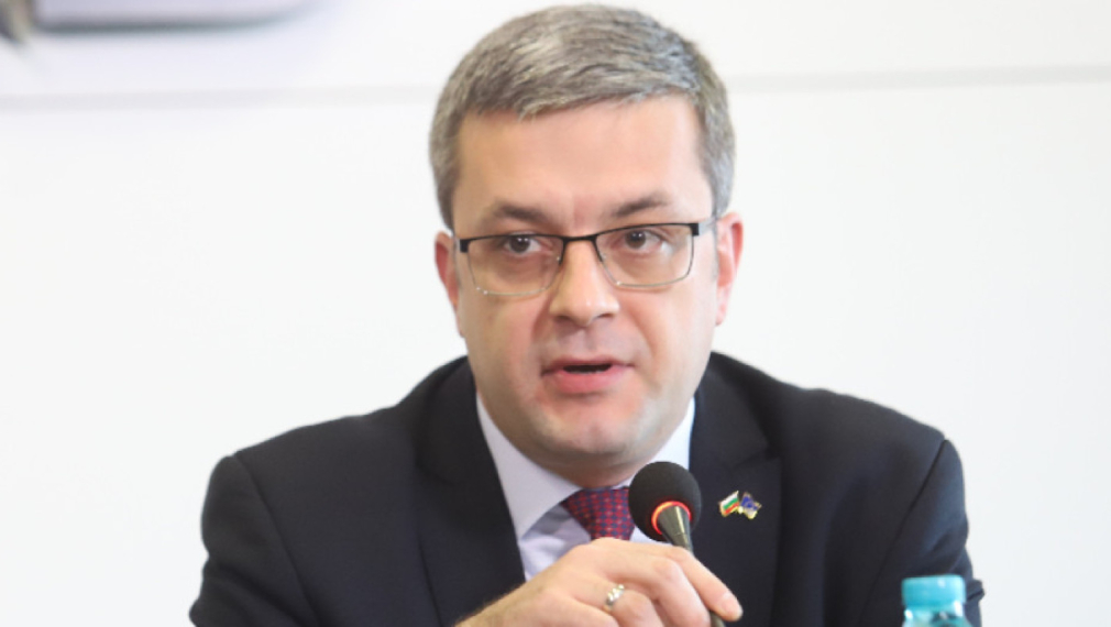 Тома Биков: Няма да има правителство нито днес, нито следващата седмица