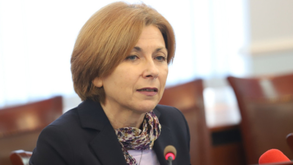 Боряна Димитрова: Оценката на Петков за правителството е признак за задаващи се избори