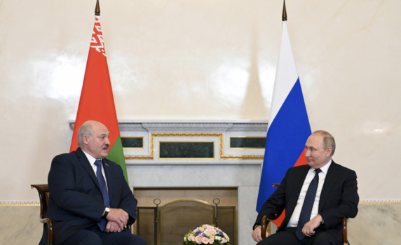 Лукашенко обсъдил с Путин планове за атака на Запада срещу Русия