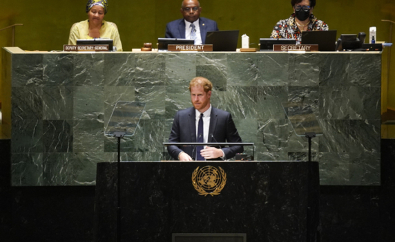 Принц Хари предупреди за глобално посегателство срещу демокрацията от трибуната на ООН