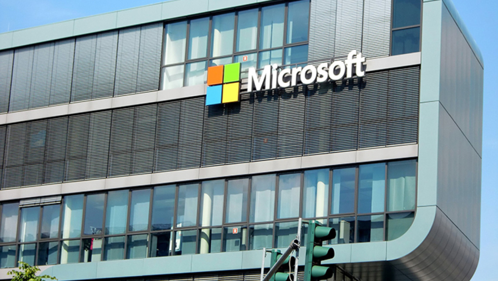 Microsoft съкращава някои работни места поради икономическия спад